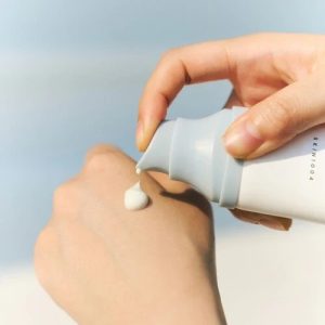 ضدآفتاب سنتلا هیالوسیکا 